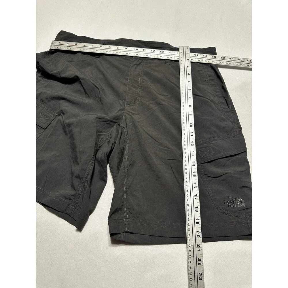 The North Face Cargo Shorts Mens Size 38 Gray Nylon Hiking Casual T338/T738